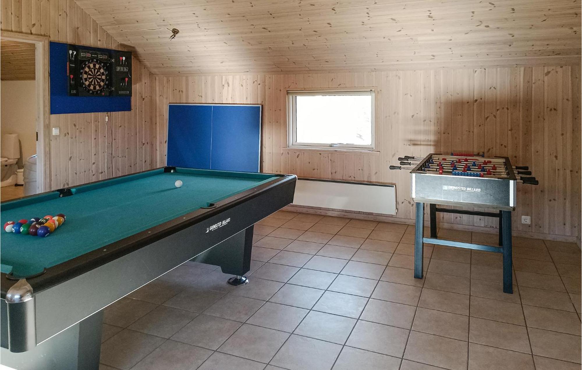 Beautiful Home In Koepingsvik With Kitchen Zewnętrze zdjęcie