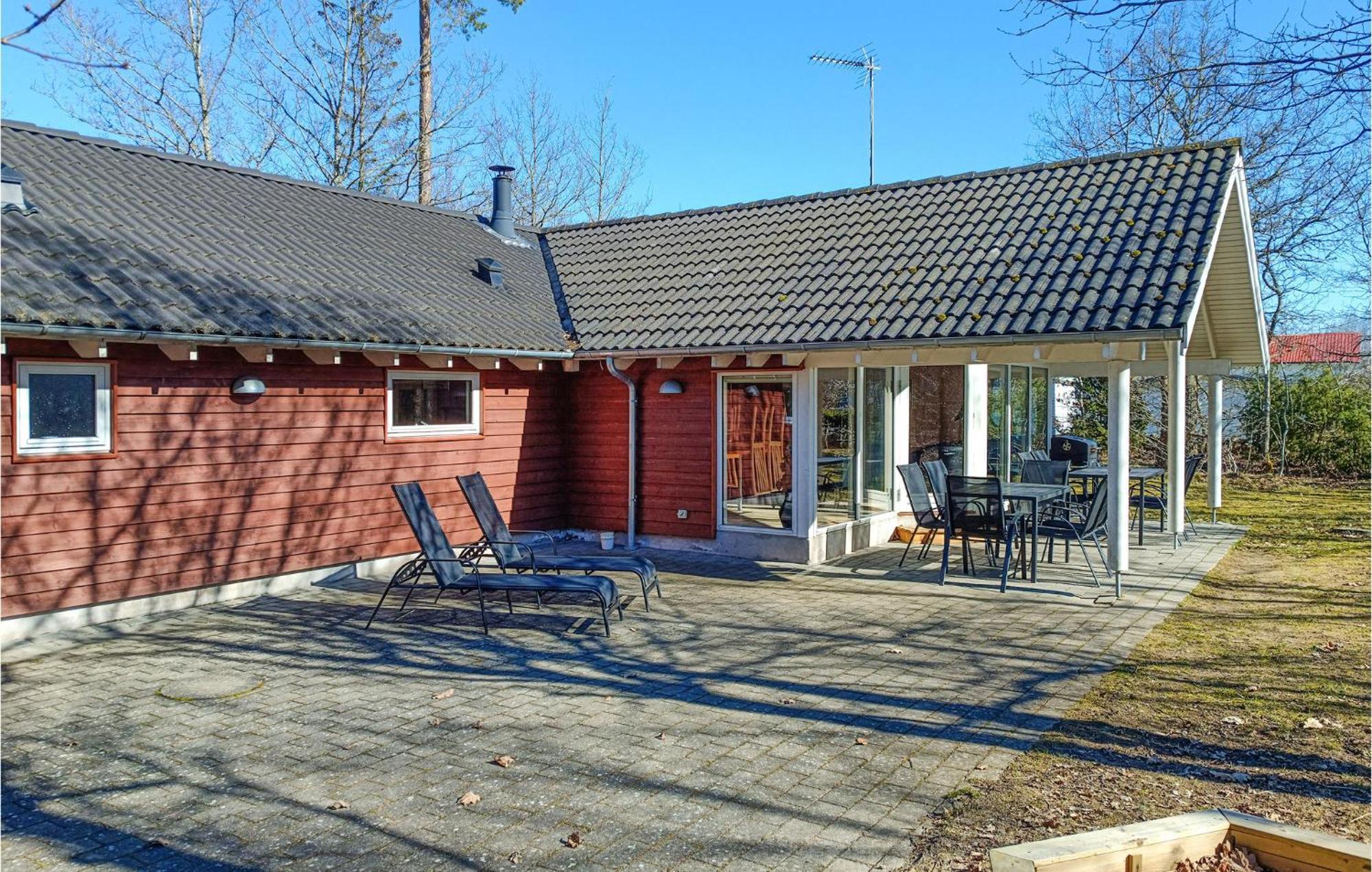 Beautiful Home In Koepingsvik With Kitchen Zewnętrze zdjęcie