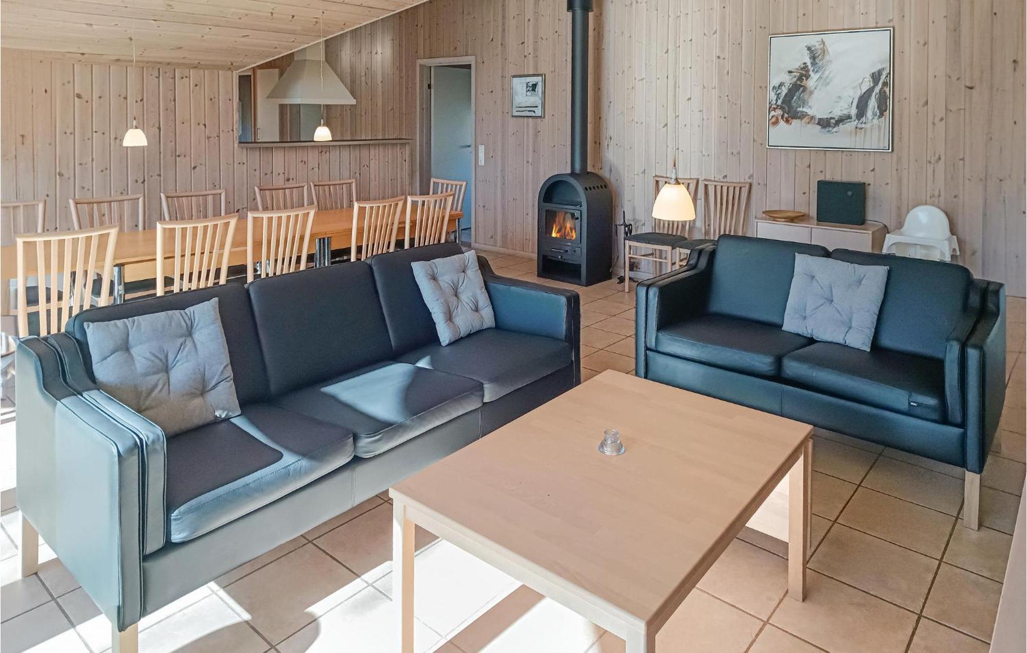 Beautiful Home In Koepingsvik With Kitchen Zewnętrze zdjęcie